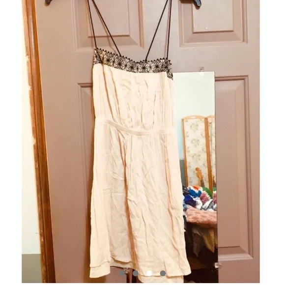 Zara Beige & Black Floral Lace Boho Dress - Picture 6 of 7